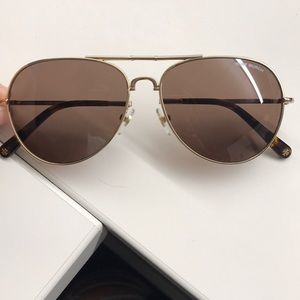 Tory Burch foldable pilot sunglasses